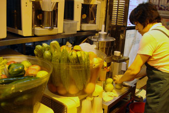 Fresh Fruit Juices from Hong Kong Night Stalls - feature photo