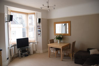 Living Room - Furnished 1 bedroom flat to rent in Hove